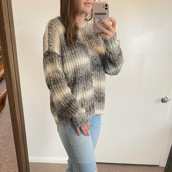 Lucky Brand knit sweater size women’s medium - Picture 3 of 6